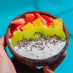 Coconut smoothie bowl