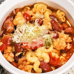 healthy chili mac and cheese