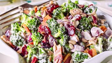 light broccoli salad with creamy dressing