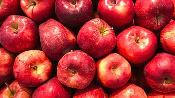 bunch of red apples