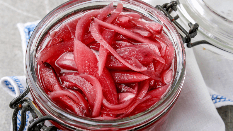 Sugar-free Pickled Red Onions (homemade & quick)